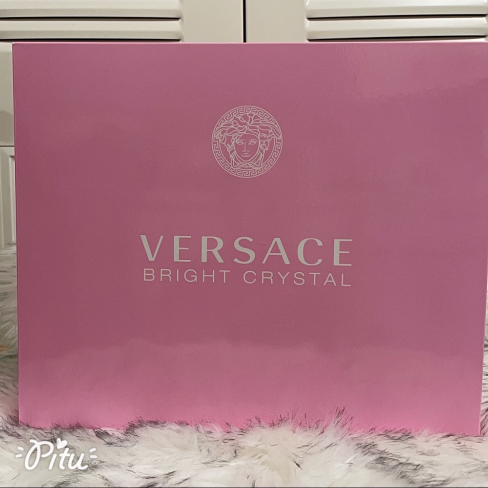 VERSACE GIFT SET - BRIGHT CRYSTAL PERFUME/ SUMMER BACKPACK- limited edition - Picture 10 of 15